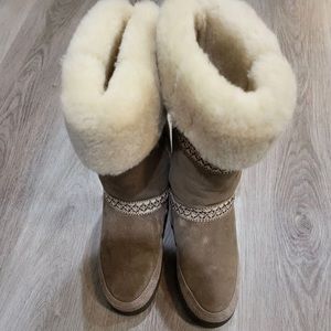Ugg Classic Tall Sundance Chestnut Size 9